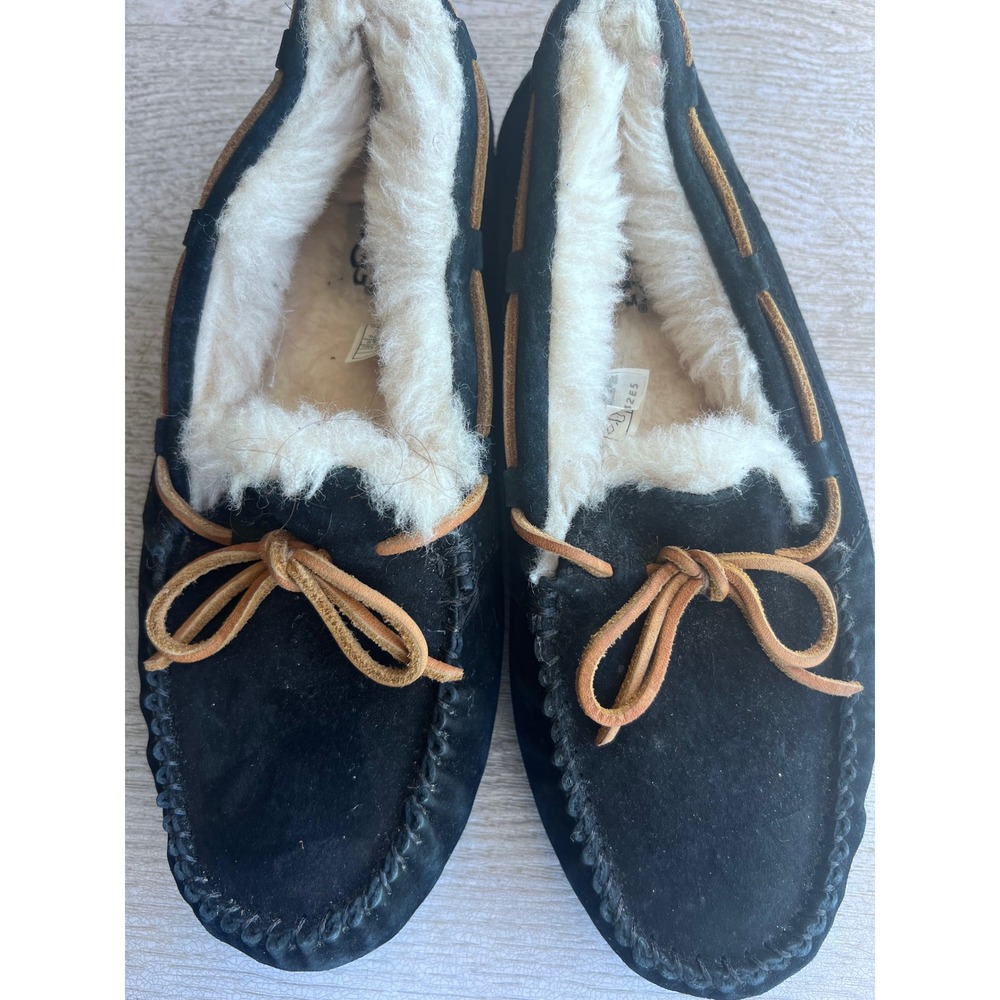 UGG Dakota Black Suede Wool Lined Moccasin Slippers Womens‎ 7 5612